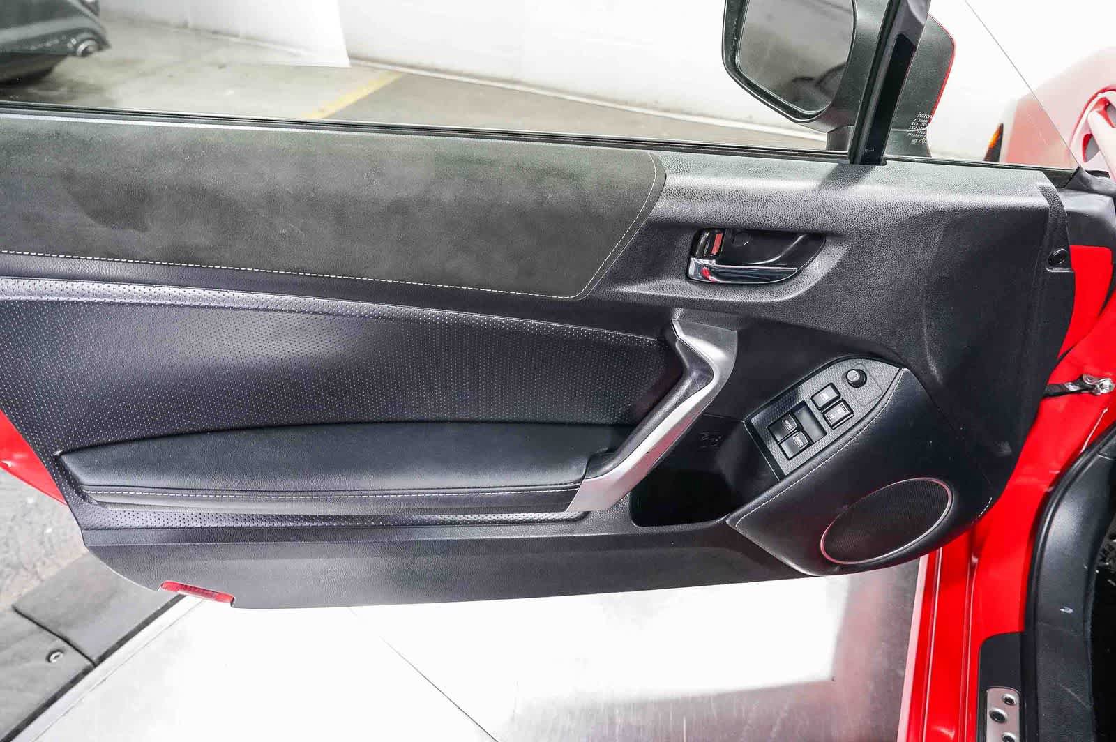 Certified 2020 Toyota 86 RWD image 21