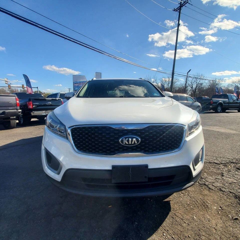 Used 2016 Kia Sorento AWD image 8