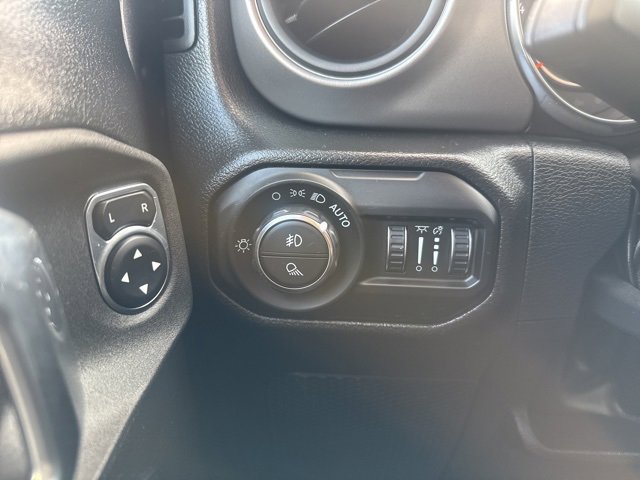 Certified 2022 Jeep Gladiator Sport image 13