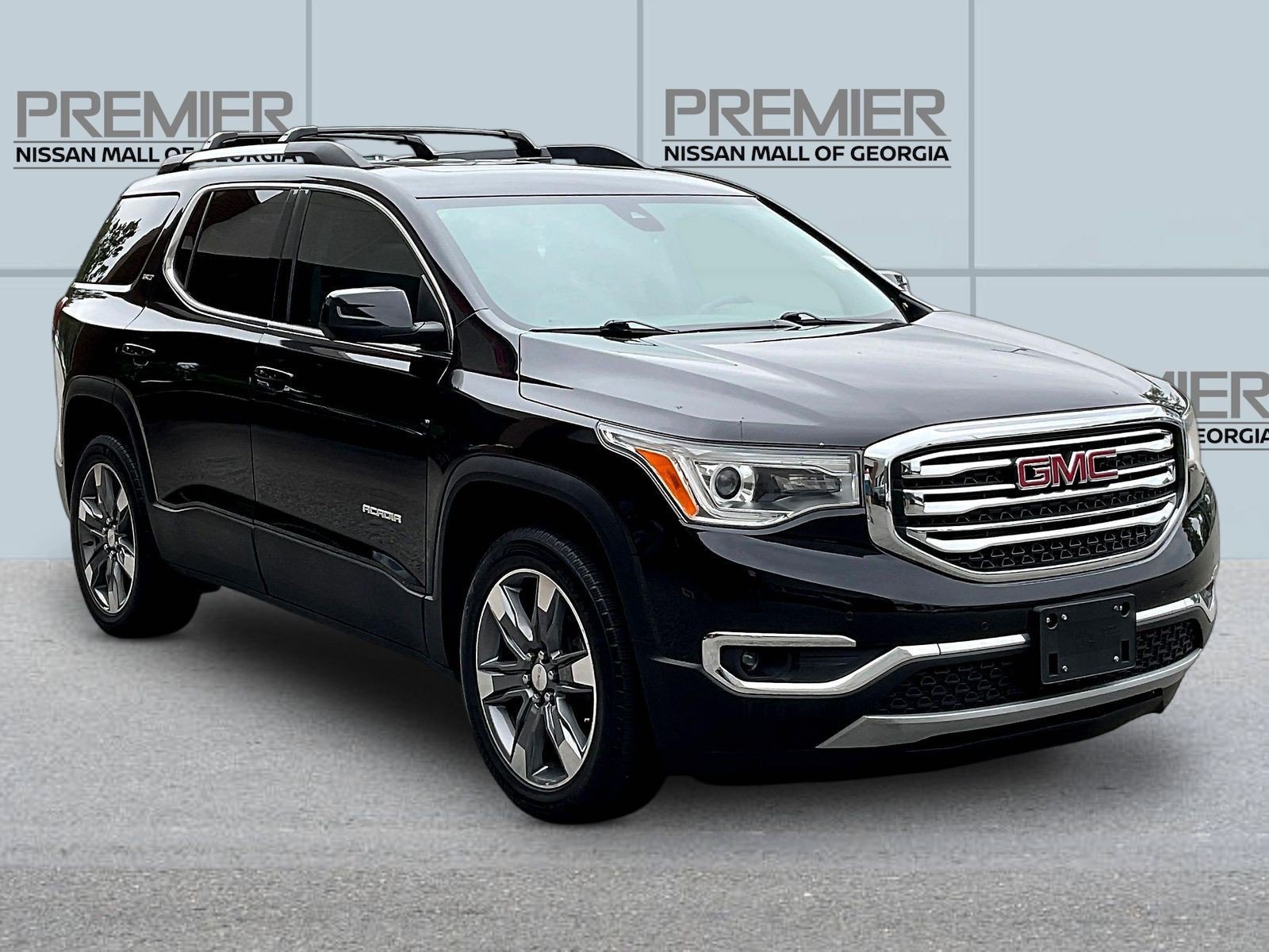 Used 2018 GMC Acadia SLT AWD/4WD image 3