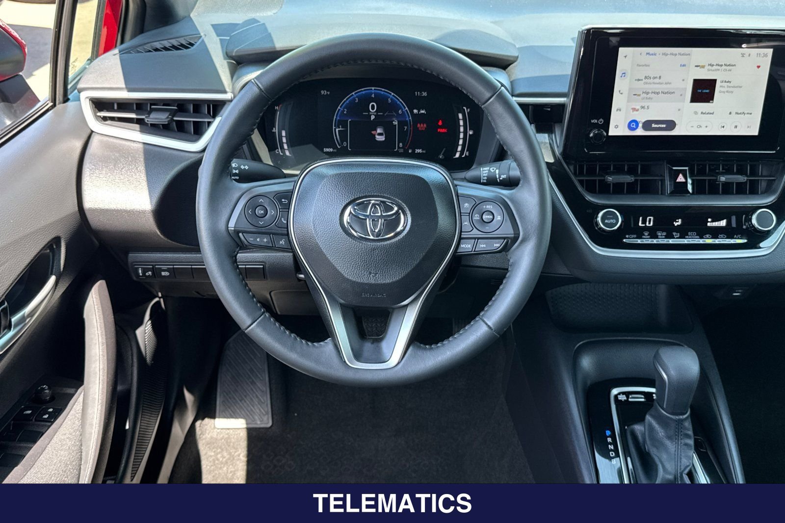 Used 2026 Toyota Corolla SE FWD image 15