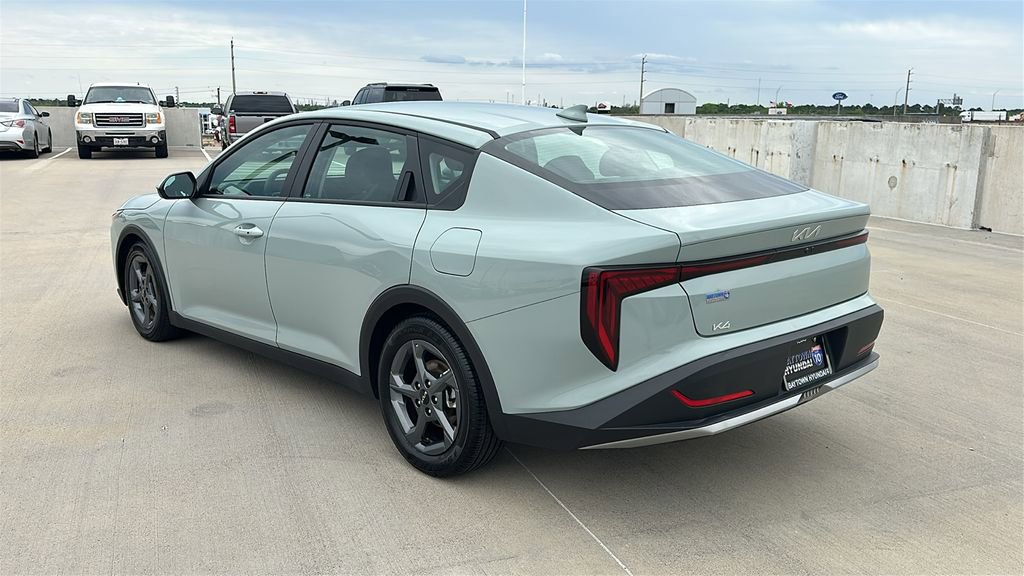 Used 2025 Kia K4 LXS FWD image 10