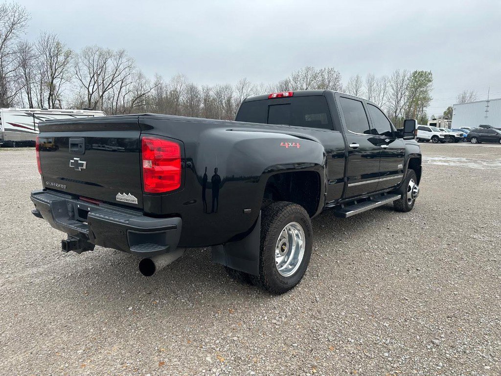 Used 2018 Chevrolet Silverado 3500 High Country w/ Duramax Plus Package AWD/4WD image 3