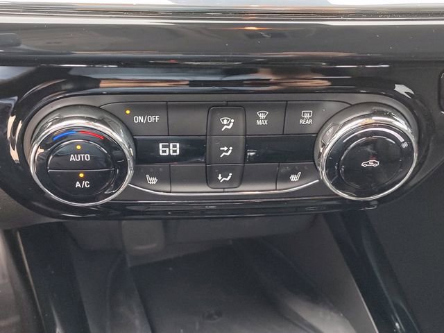 Used 2025 Chevrolet Trax ACTIV w/ Sunroof Package image 16