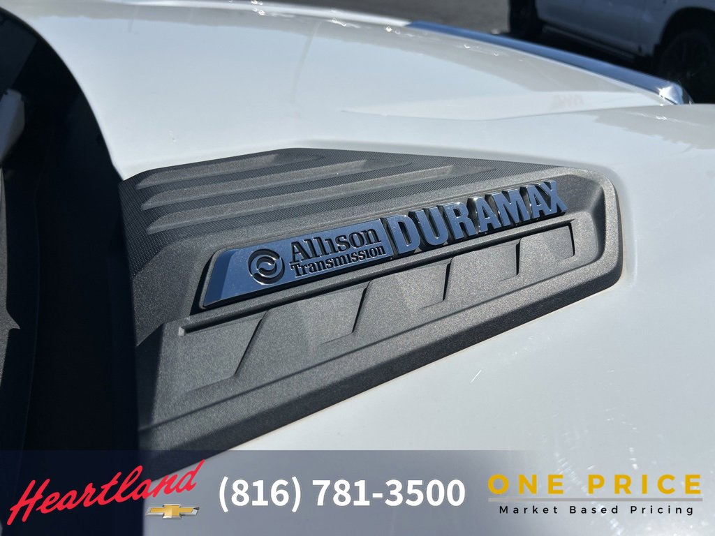 Used 2024 Chevrolet Silverado 2500 High Country w/ High Country Premium Package image 13