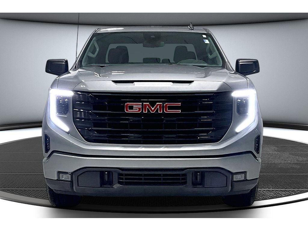 Used 2025 GMC Sierra 1500 Elevation AWD/4WD image 4