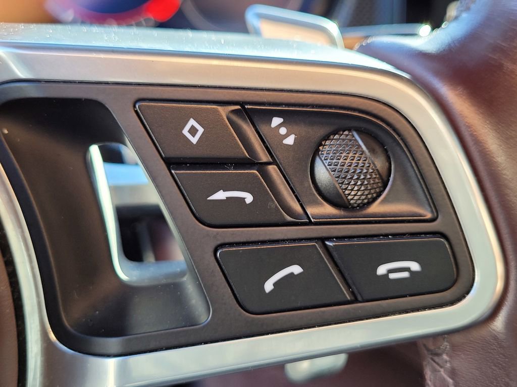 Used 2018 Porsche Panamera 4 w/ Premium Package Plus image 22