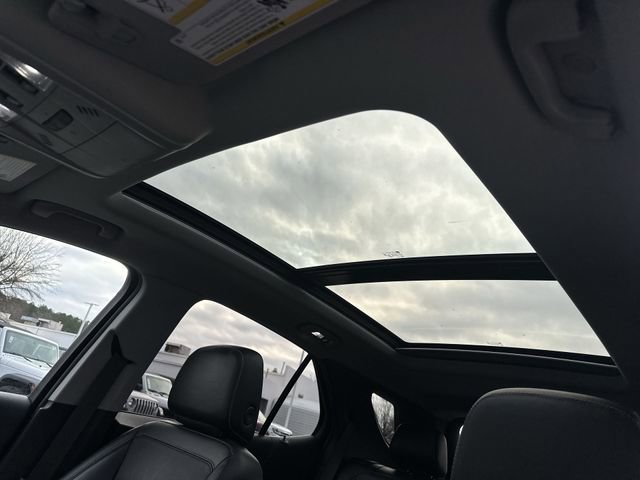 Used 2022 Chevrolet Equinox Premier image 26