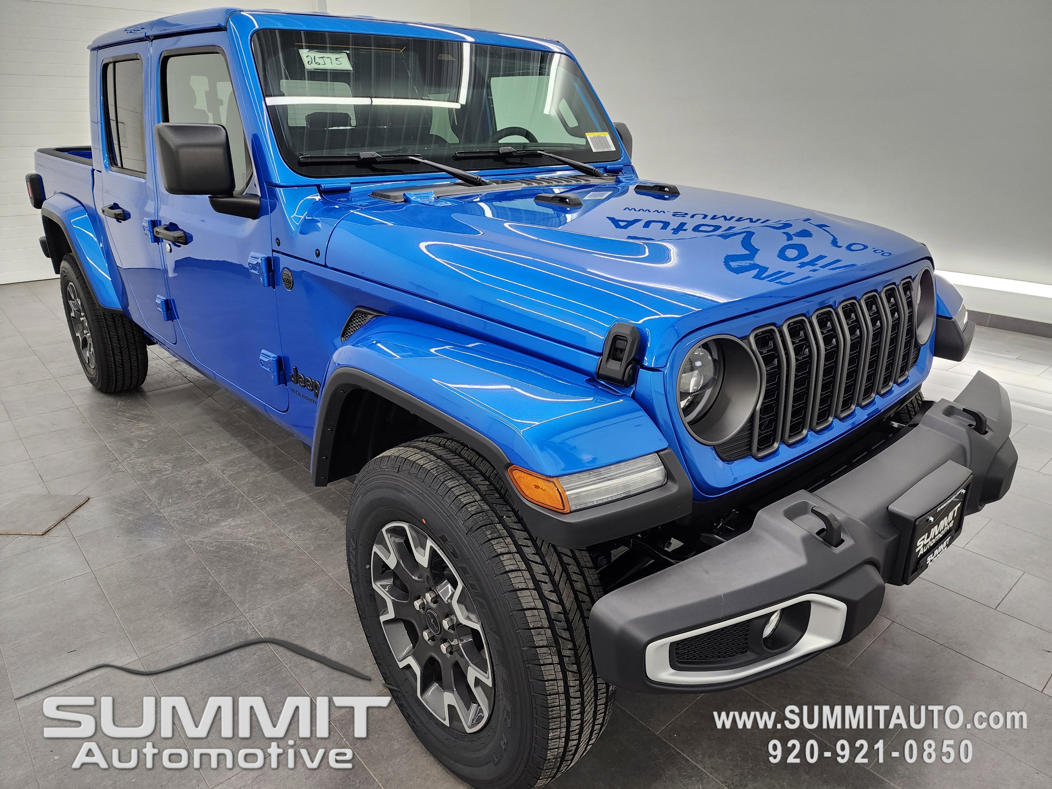 New 2026 Jeep Gladiator Sahara image 2