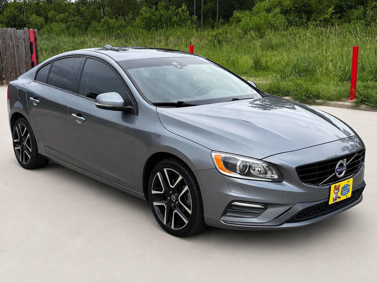 Used 2017 Volvo S60 T5 Dynamic FWD image 1