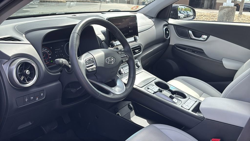 Used 2023 Hyundai Kona Limited w/ Cargo Package FWD image 26