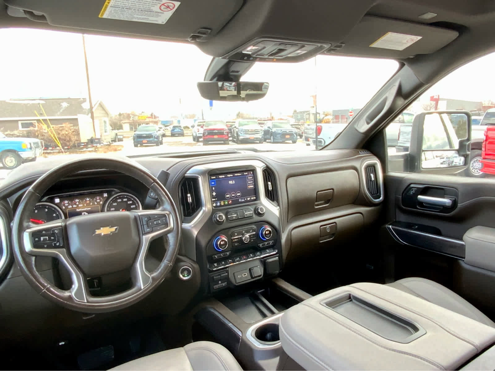 Used 2024 Chevrolet Silverado 2500 High Country image 33
