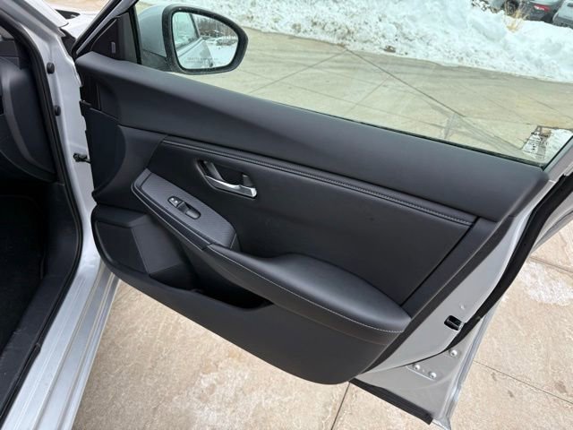 Used 2023 Nissan Sentra SV image 31