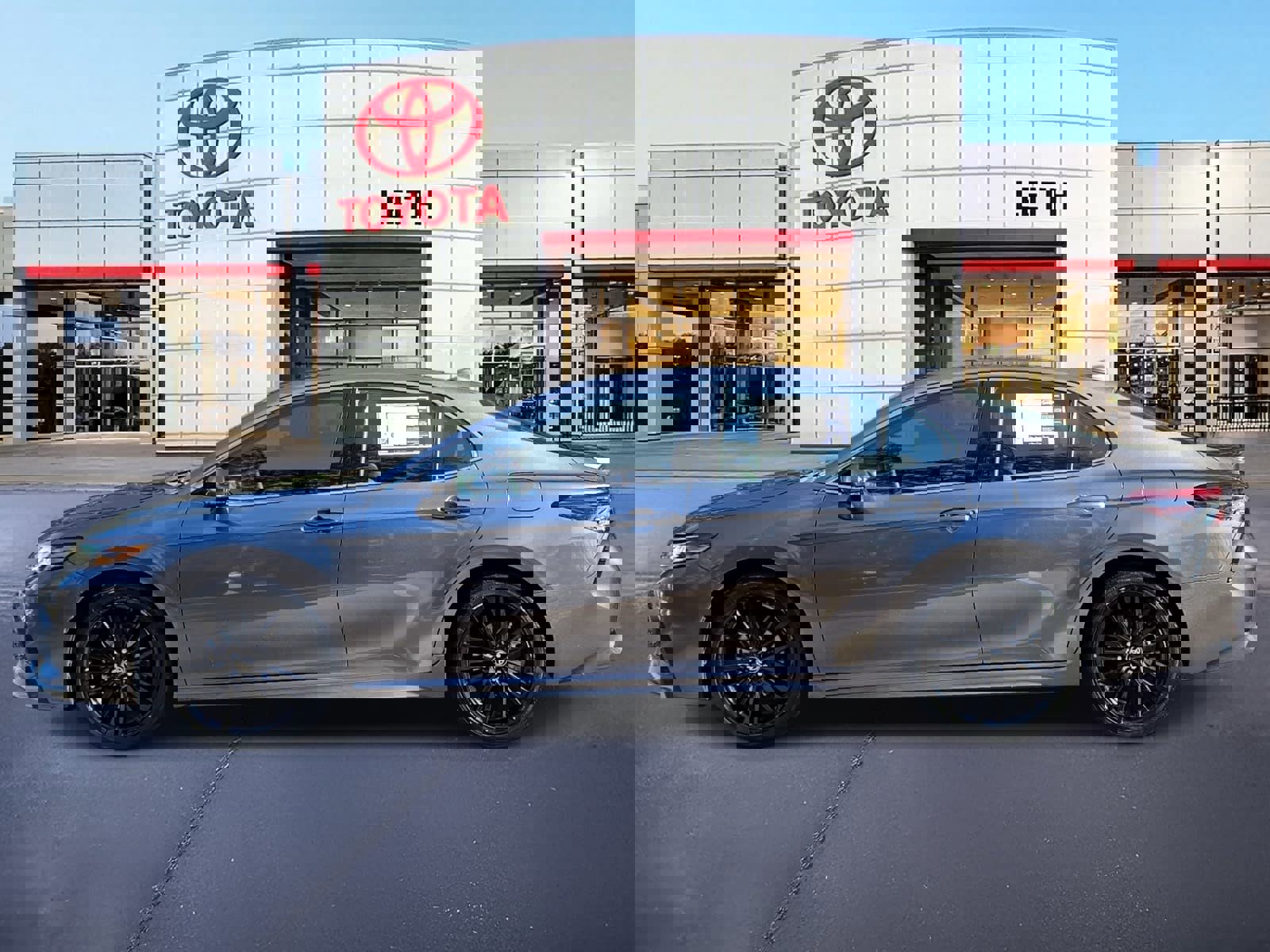 Used 2024 Toyota Camry XSE image 8