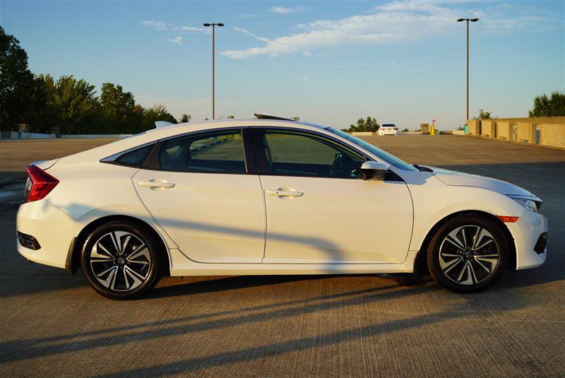 Used 2016 Honda Civic EX-L image 7