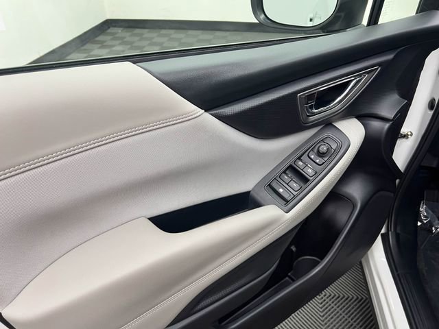 Used 2024 Subaru Forester Premium image 8