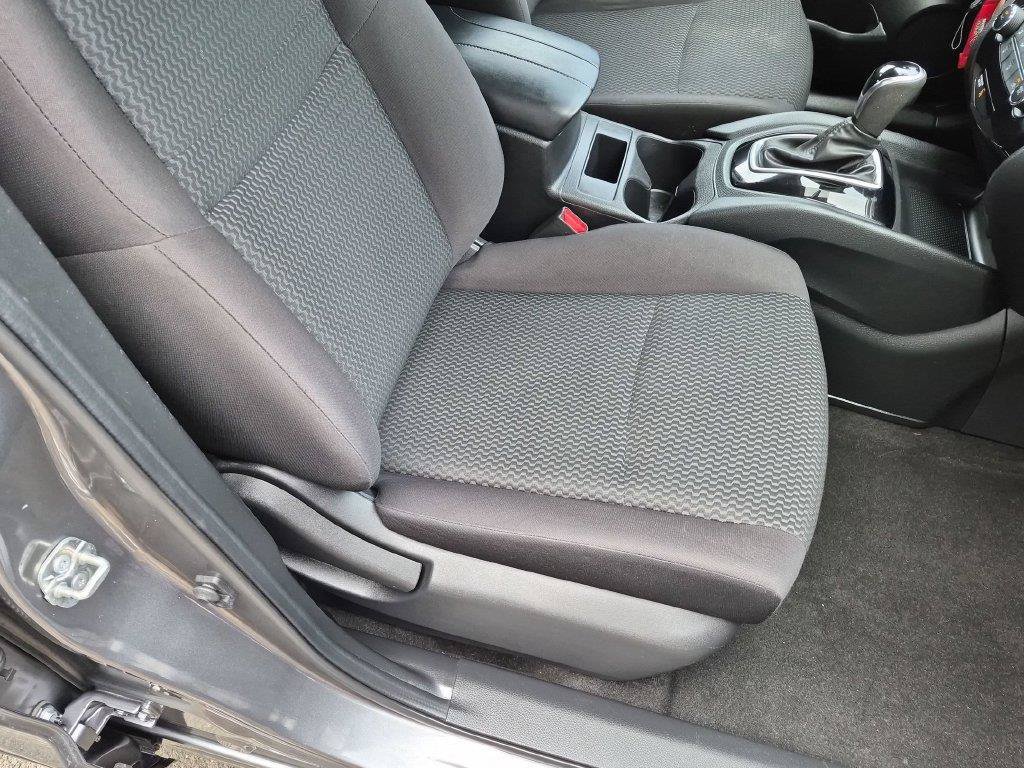 Used 2020 Nissan Rogue Sport S w/ Appearance Package AWD/4WD image 23