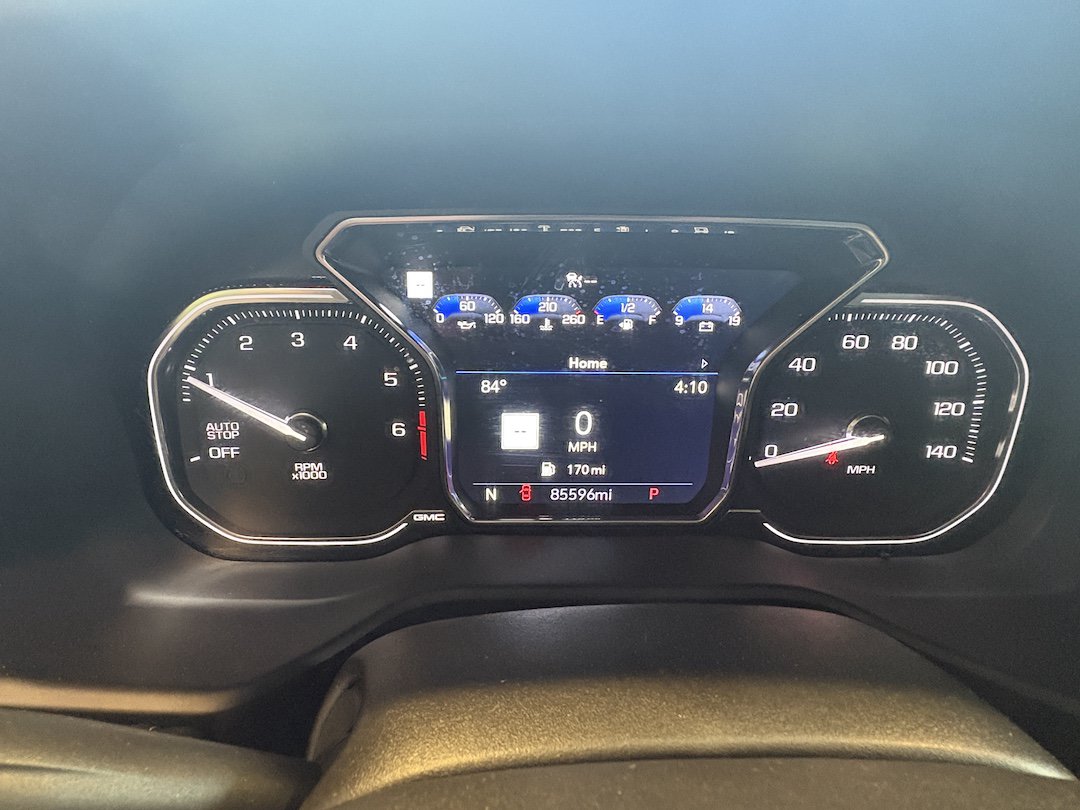 Used 2021 GMC Yukon Denali w/ Denali Premium Package RWD image 14