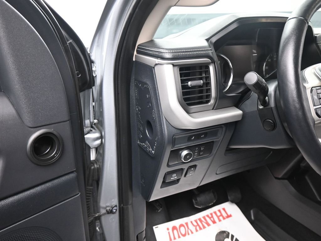 Used 2022 Ford Expedition XLT image 20