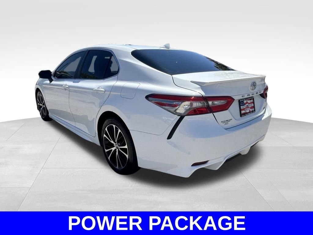 Used 2019 Toyota Camry SE w/ Convenience Package image 6