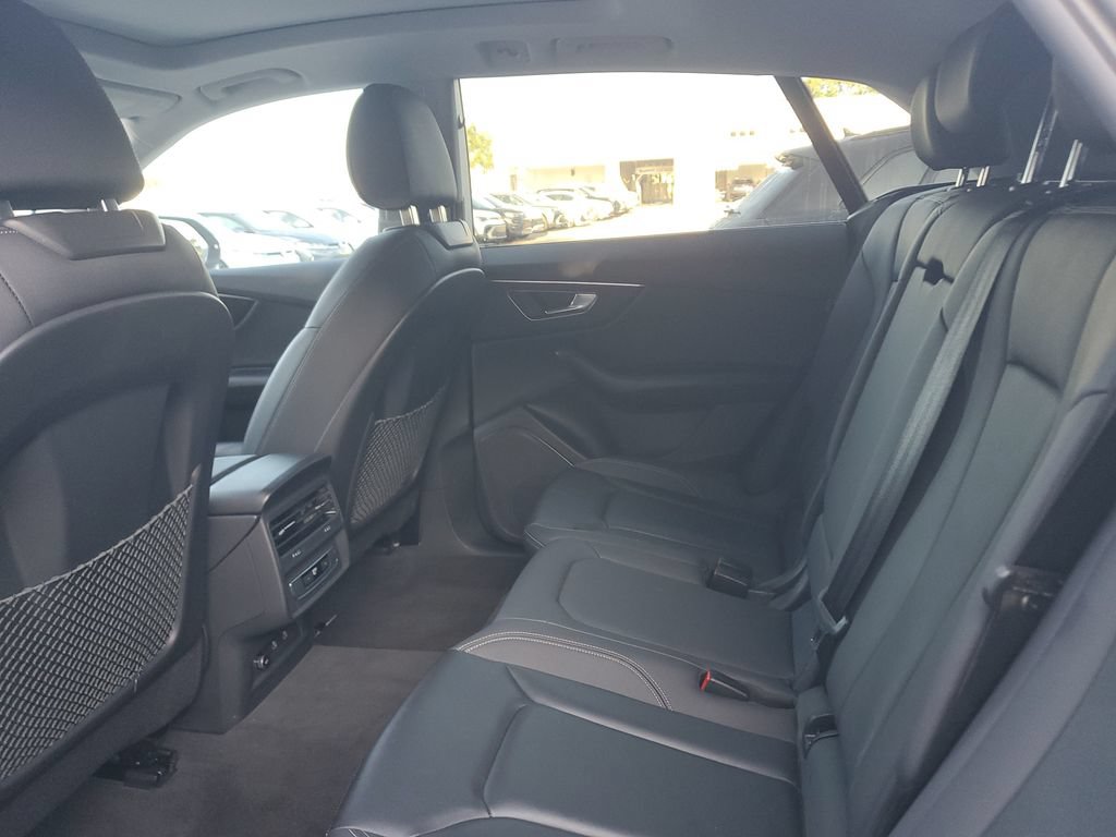 Certified 2023 Audi Q8 Premium w/ Convenience Package AWD/4WD image 17