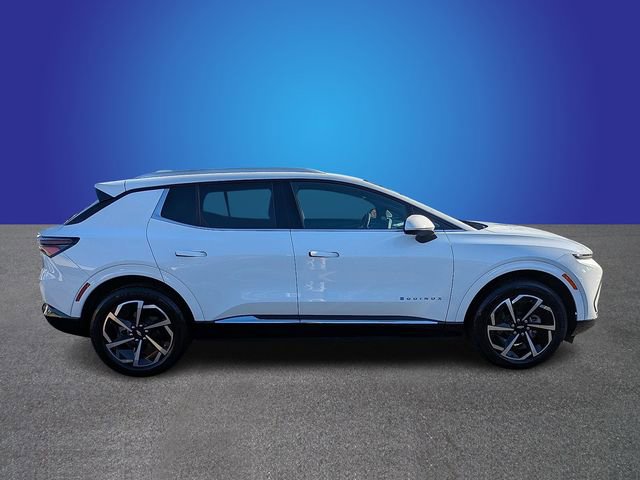 Used 2025 Chevrolet Equinox EV LT w/ Convenience Package image 5