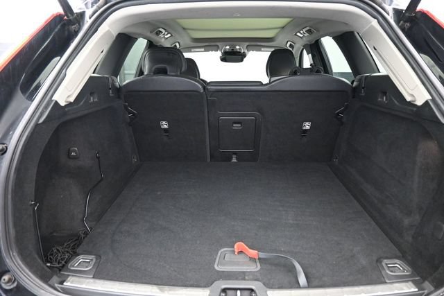 Used 2020 Volvo XC60 T5 Momentum AWD/4WD image 19