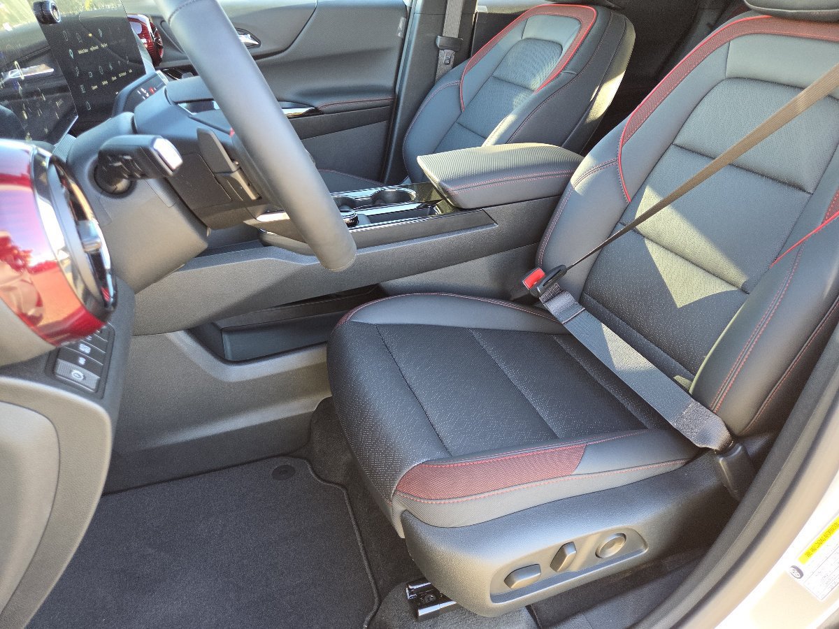 New 2027 Chevrolet Equinox RS AWD/4WD image 30