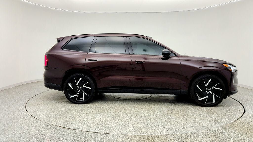 Used 2025 Volvo EX90 Ultra AWD/4WD image 4