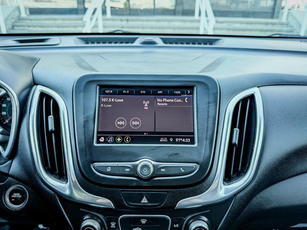 Used 2020 Chevrolet Equinox LT FWD image 18