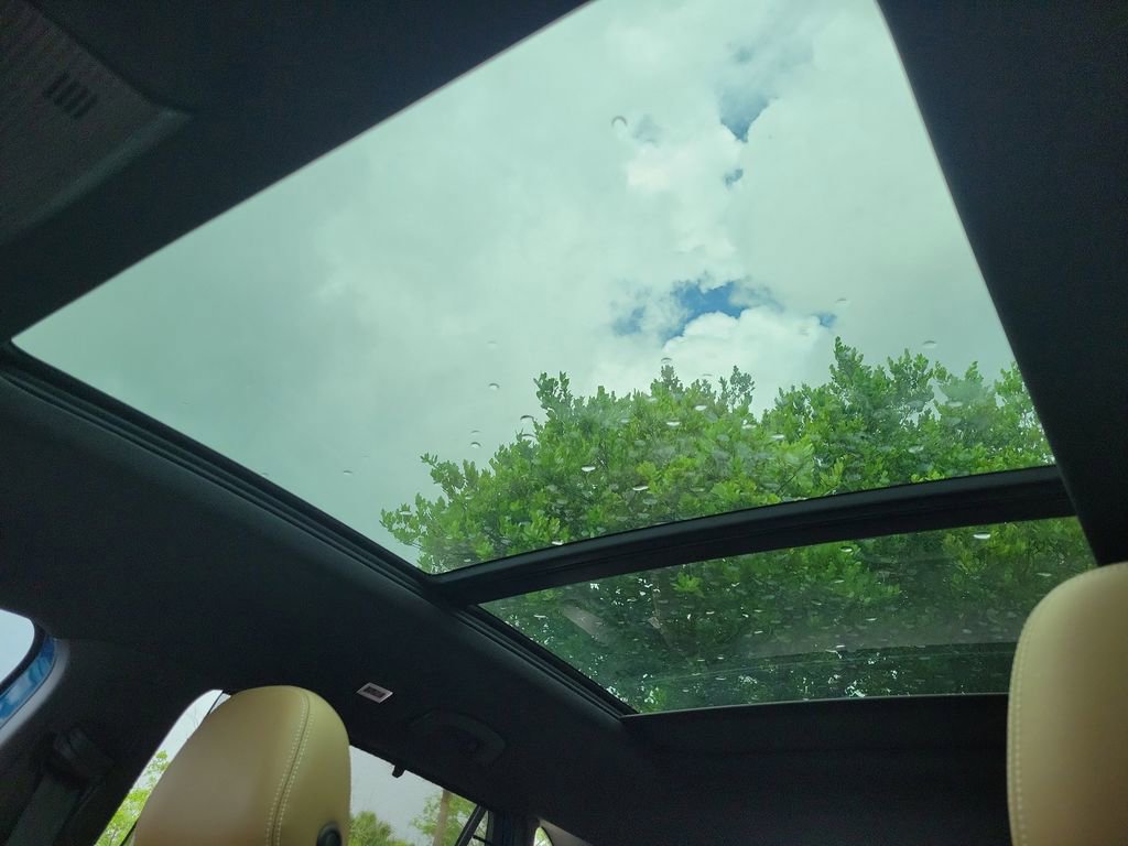 Used 2024 Volkswagen Atlas Cross Sport SE w/ Panoramic Sunroof Package FWD image 37