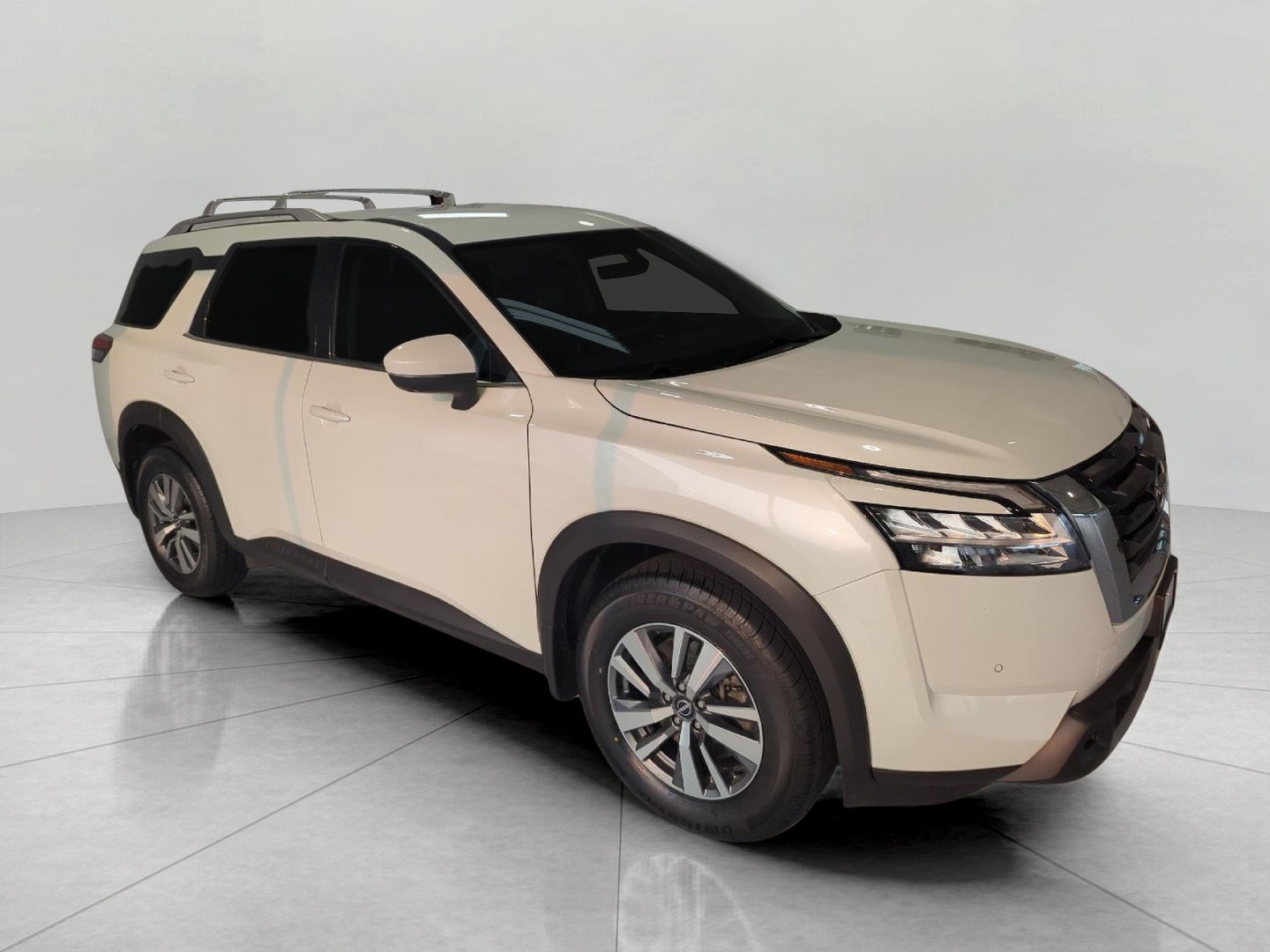 Used 2023 Nissan Pathfinder SL AWD/4WD image 4