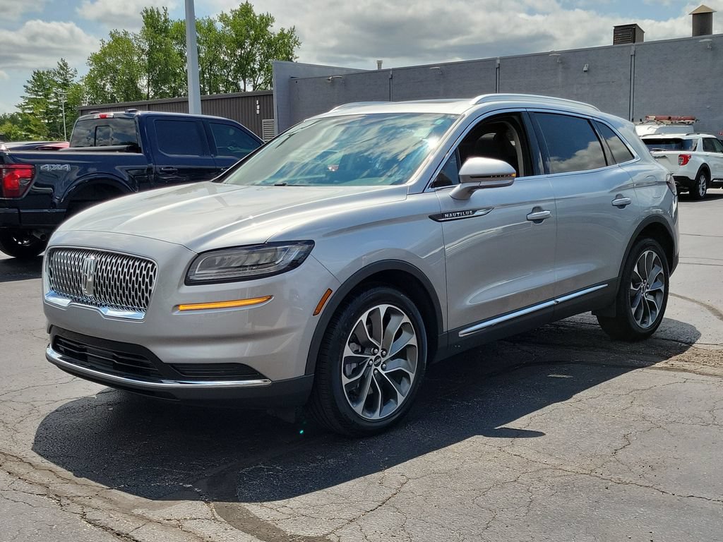 Certified 2023 Lincoln Nautilus Reserve w/ Class II Trailer Tow Package AWD/4WD image 8