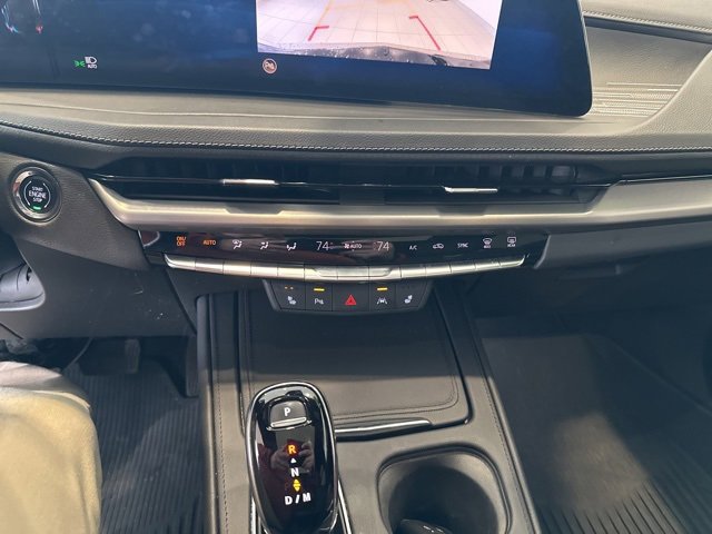 Used 2024 Cadillac XT4 Premium Luxury image 12