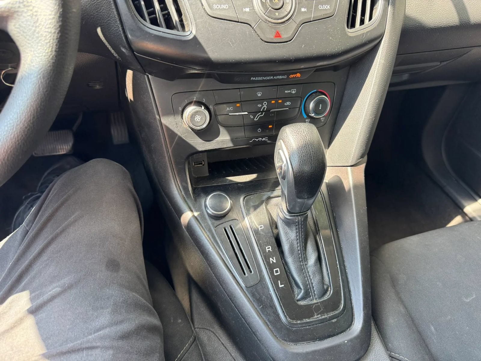 Used 2018 Ford Focus S FWD image 36