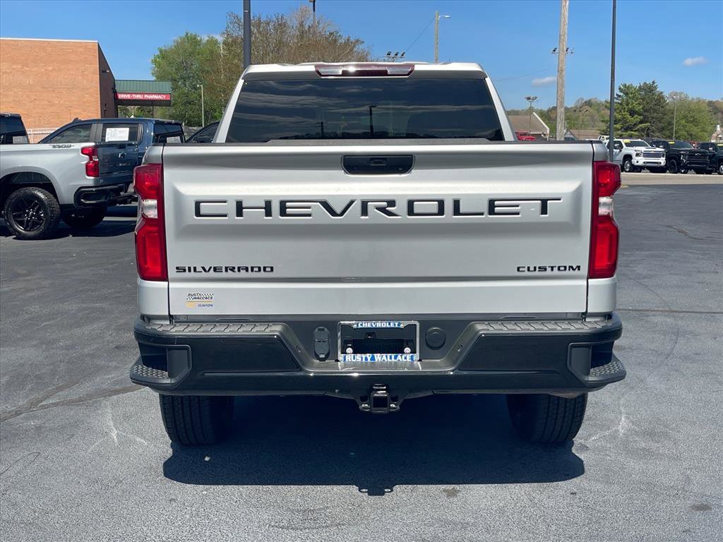 Used 2022 Chevrolet Silverado 1500 Custom Trail Boss w/ LPO, Dark Essentials Package image 6
