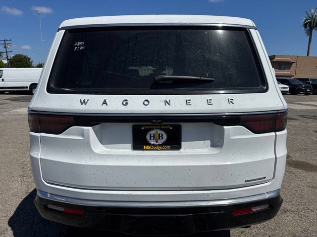 Used 2024 Jeep Wagoneer L Series II RWD image 6