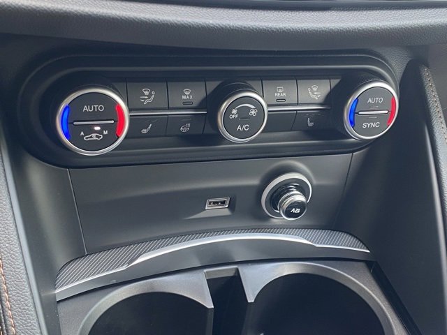 New 2025 Alfa Romeo Stelvio Sprint image 31