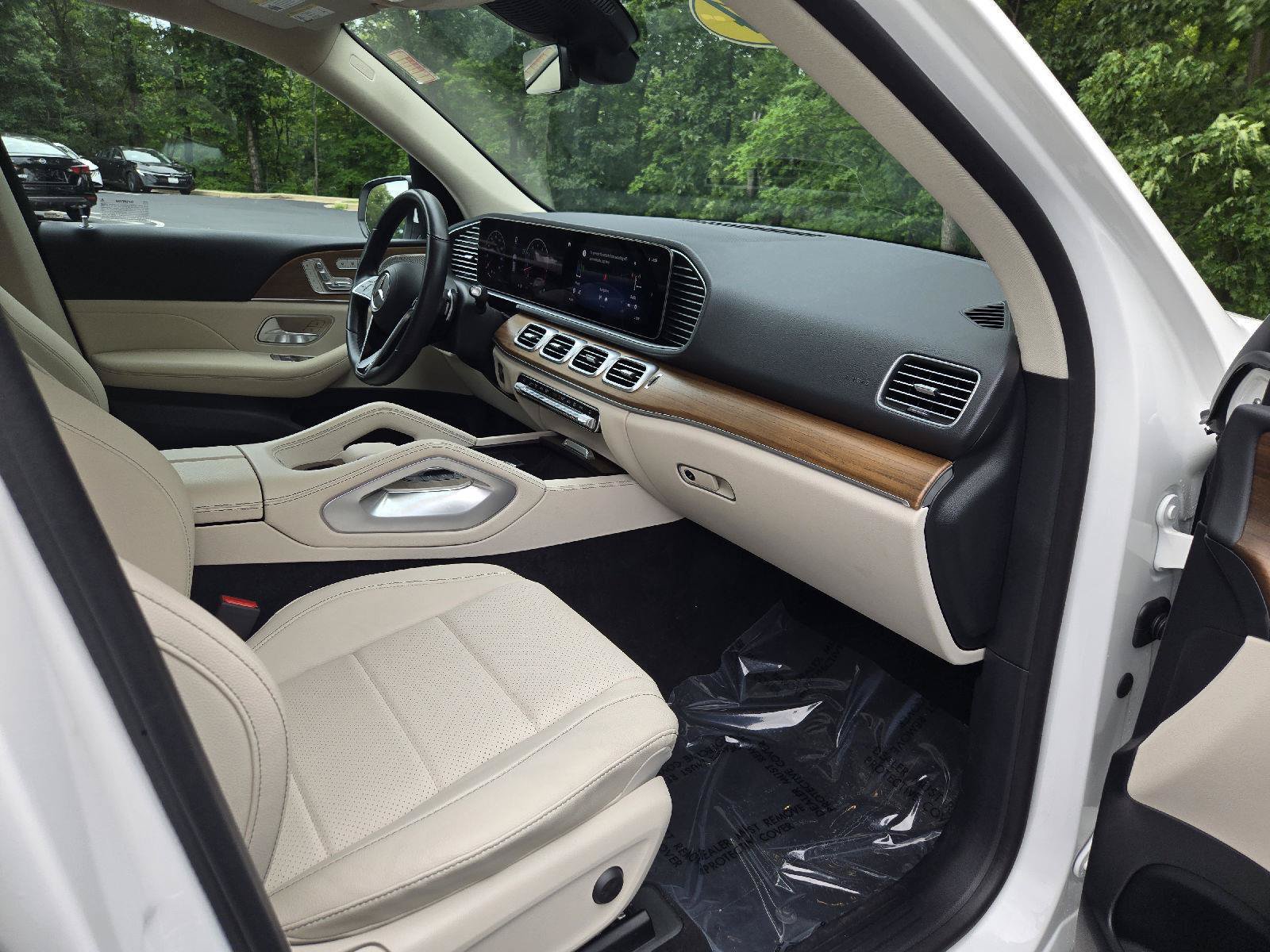 Used 2024 Mercedes-Benz GLE 450 4MATIC image 24