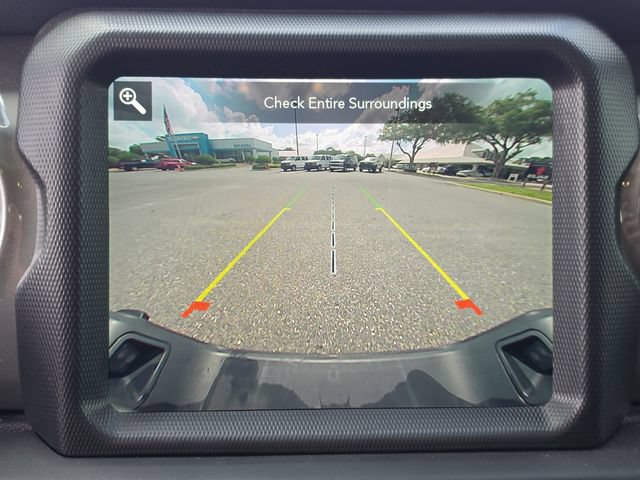 Used 2023 Jeep Gladiator Overland w/ LED Lighting Group AWD/4WD image 24