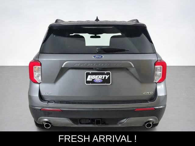 Certified 2023 Ford Explorer XLT w/ Equipment Group 202A AWD/4WD image 4