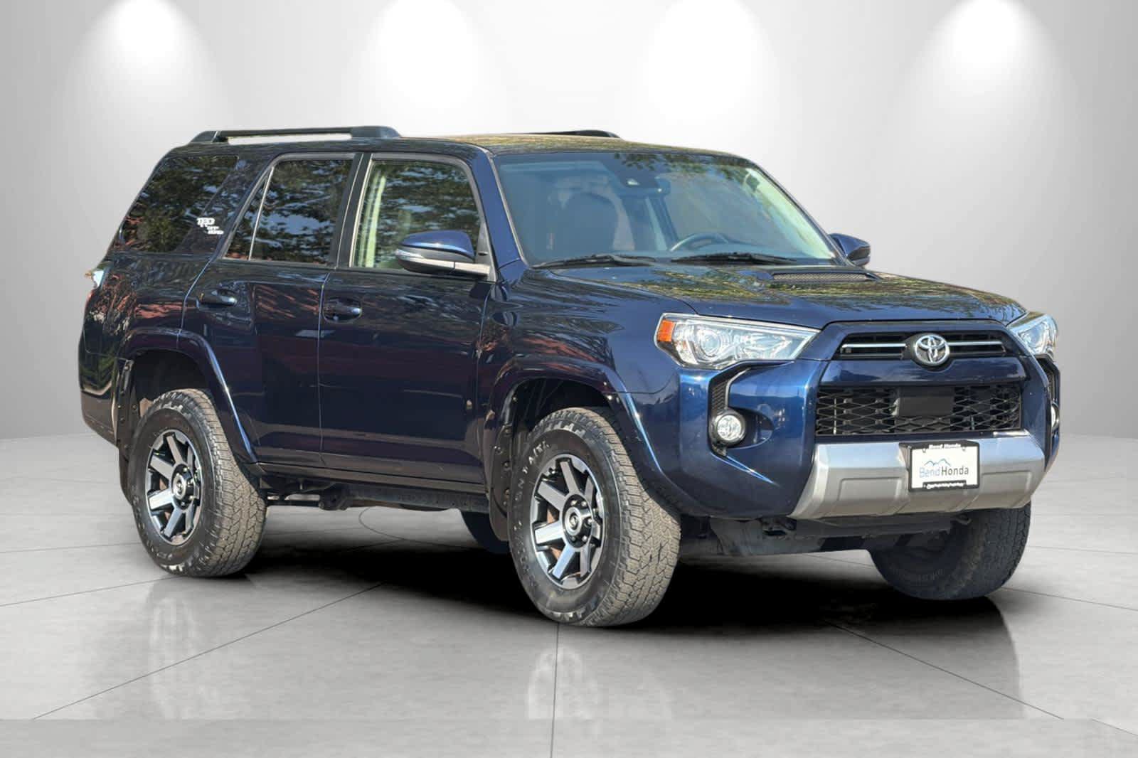 Used 2020 Toyota 4Runner TRD Off-Road Premium AWD/4WD image 9