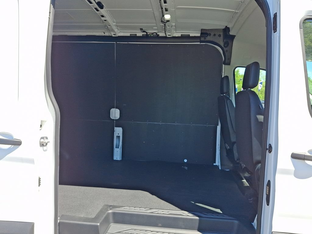 New 2026 Ford Transit 250 148 Medium Roof RWD image 5