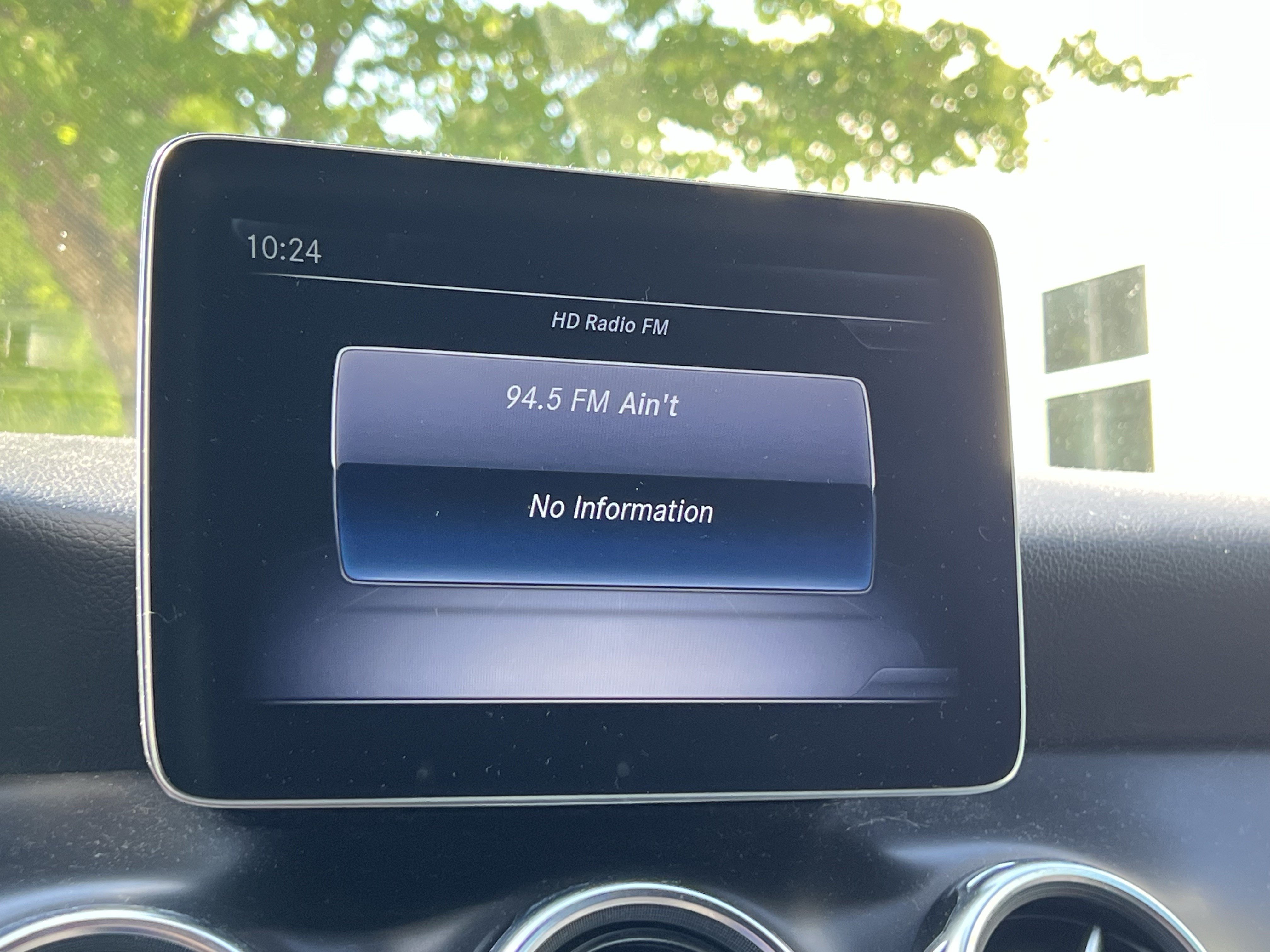 Used 2019 Mercedes-Benz GLA 250 4MATIC image 25