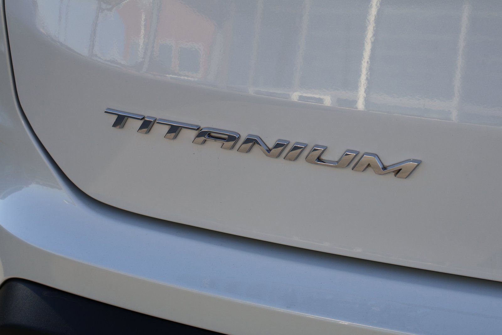 Used 2023 Ford Edge Titanium image 8