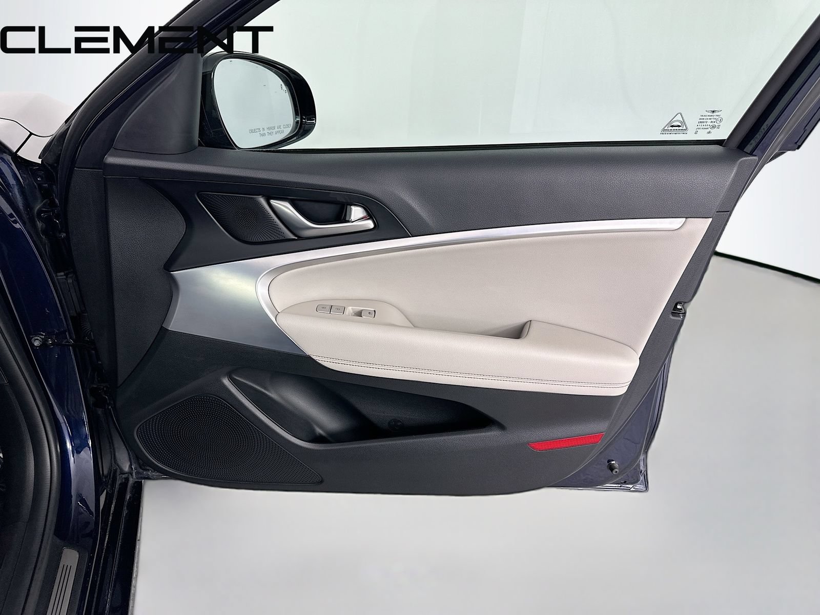 Used 2023 Genesis G70 2.0T RWD image 35