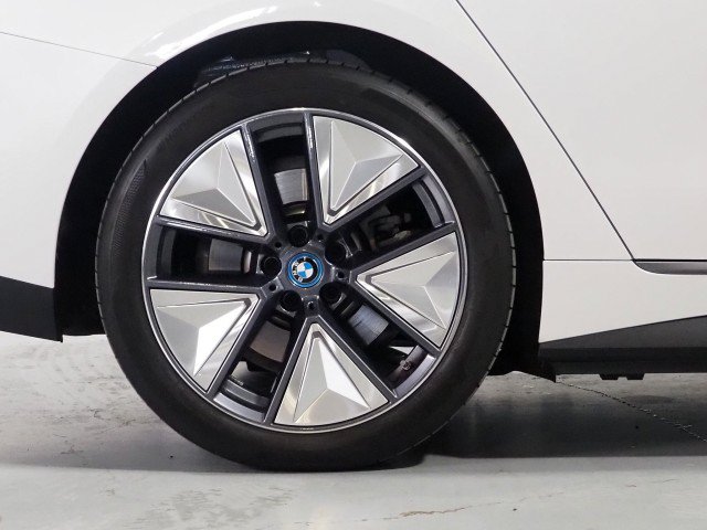 Used 2023 BMW i4 eDrive40 w/ Premium Package RWD image 55