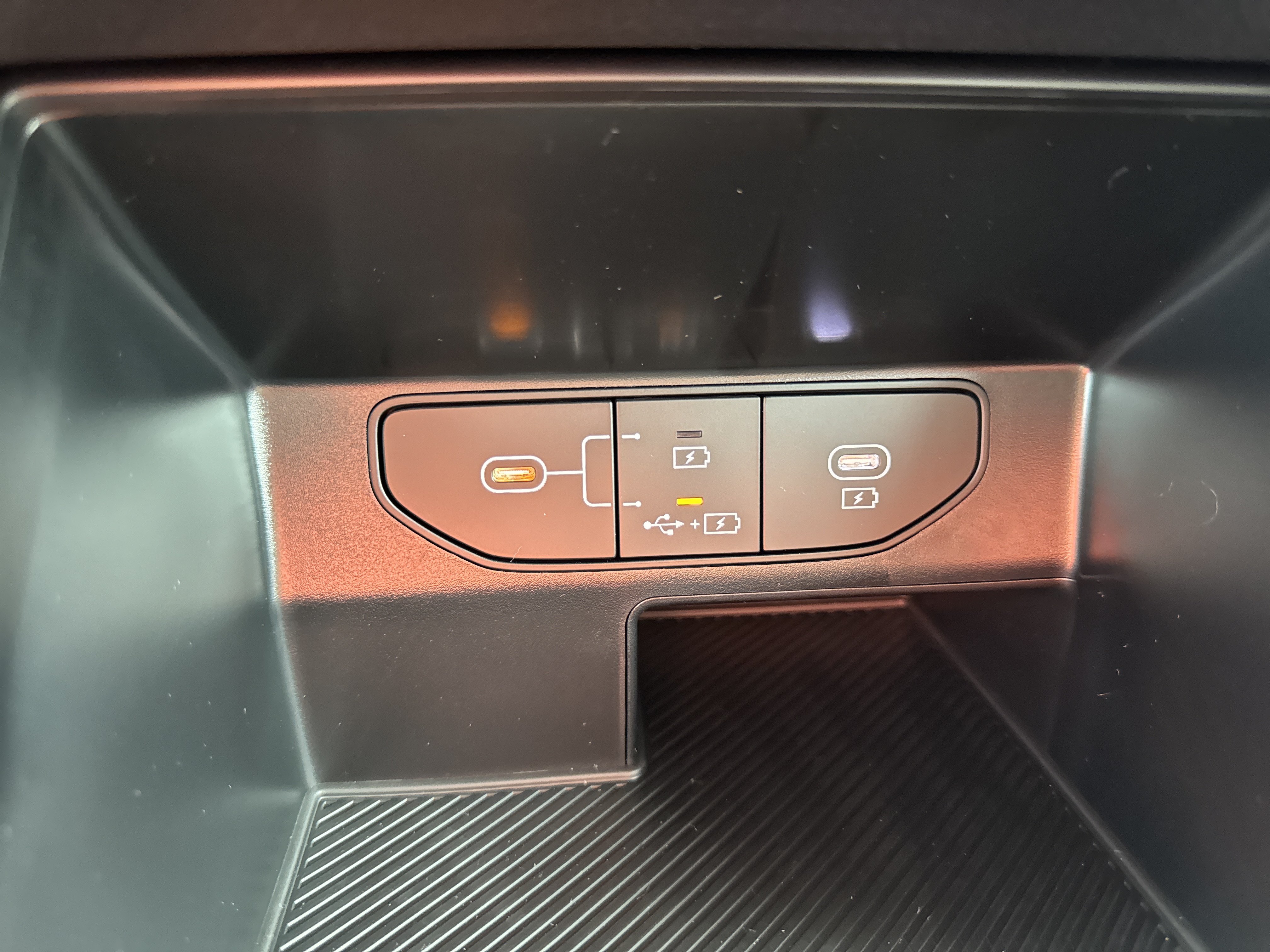 New 2026 Kia Sorento LX FWD image 17