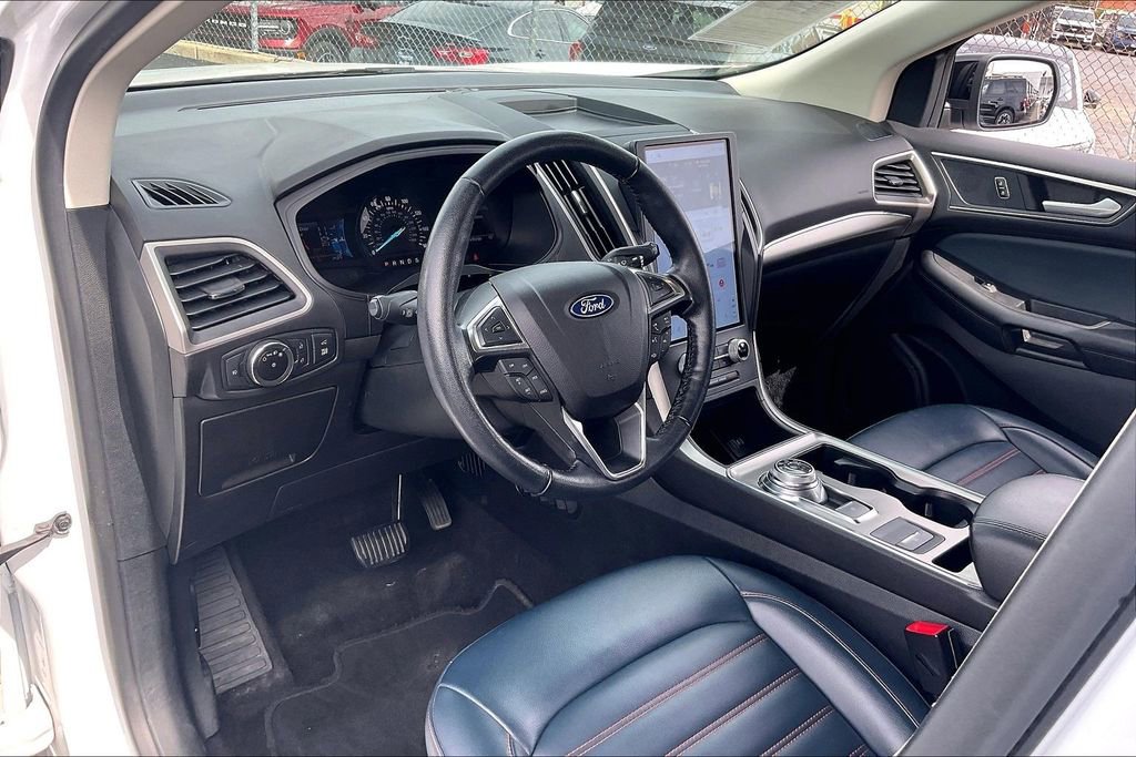 Used 2023 Ford Edge SEL w/ Sport Appearance Package AWD/4WD image 13