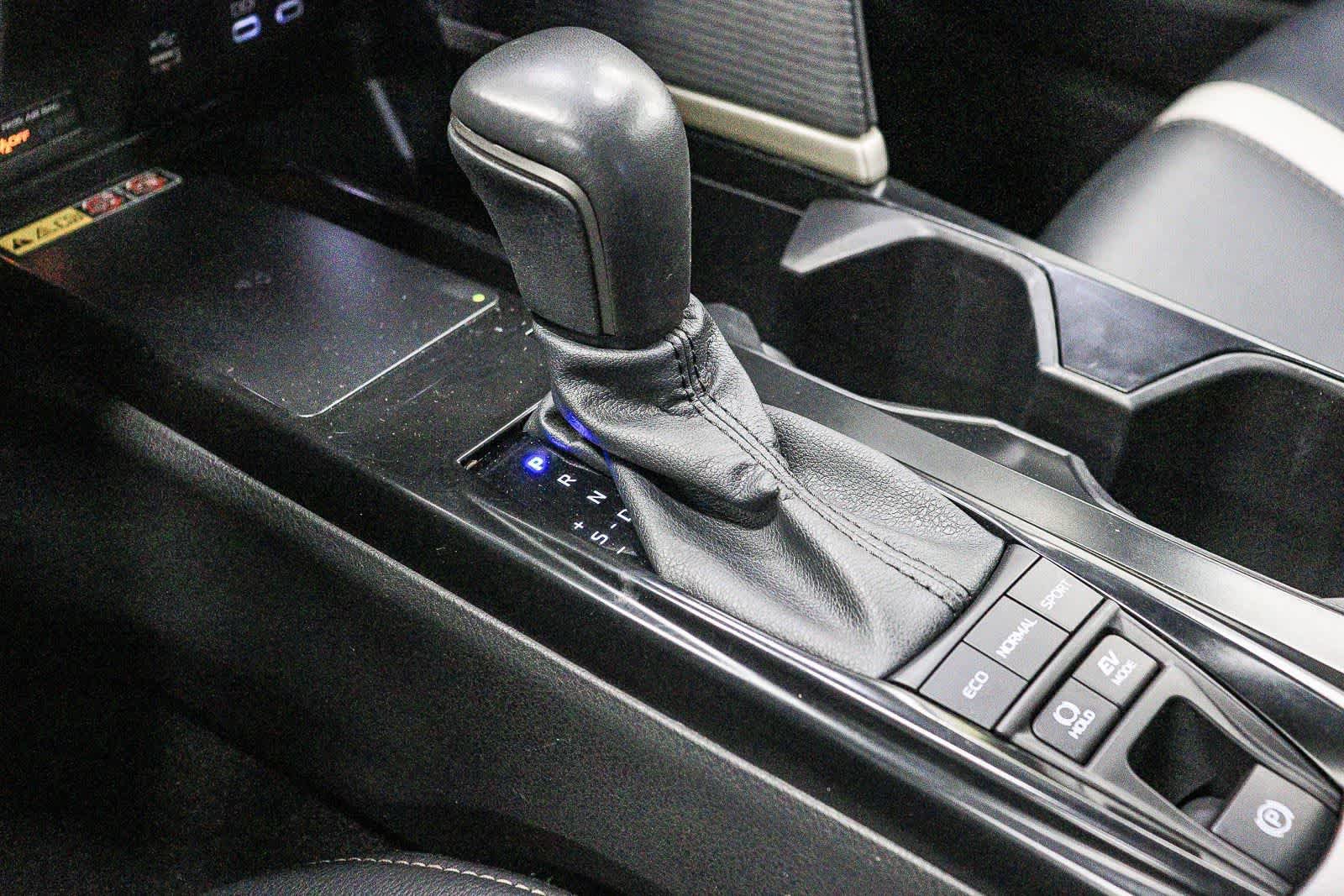 Used 2026 Toyota Camry SE FWD image 23